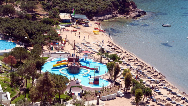 Aria Claros Beach & Spa Resort